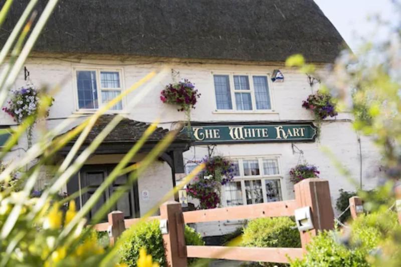 The White Hart, Wroughton Bed & Breakfast Swindon Ngoại thất bức ảnh